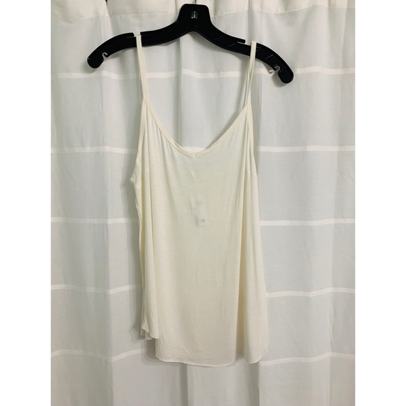 Lot of (2) Tank Tops - Picture 2 of 4